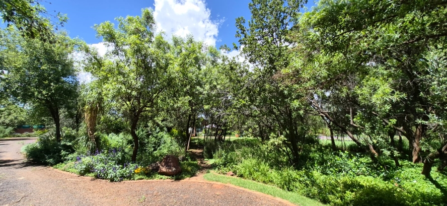 5 Bedroom Property for Sale in Rustenburg Rural North West